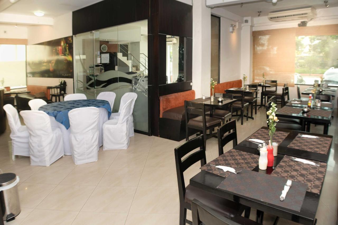 Hotel Castell - Cerca Del Aeropuerto جواياكيل المظهر الخارجي الصورة