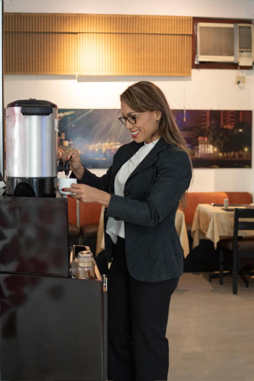 Hotel Castell - Cerca Del Aeropuerto جواياكيل المظهر الخارجي الصورة